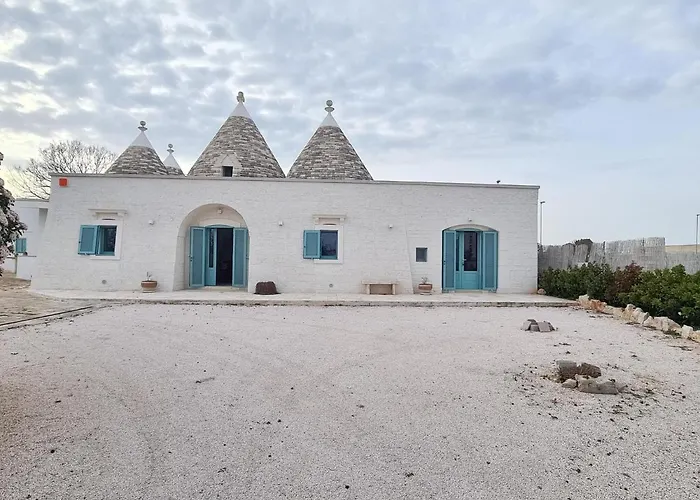 Trulli In Puglia With Private Forest בית נופש *