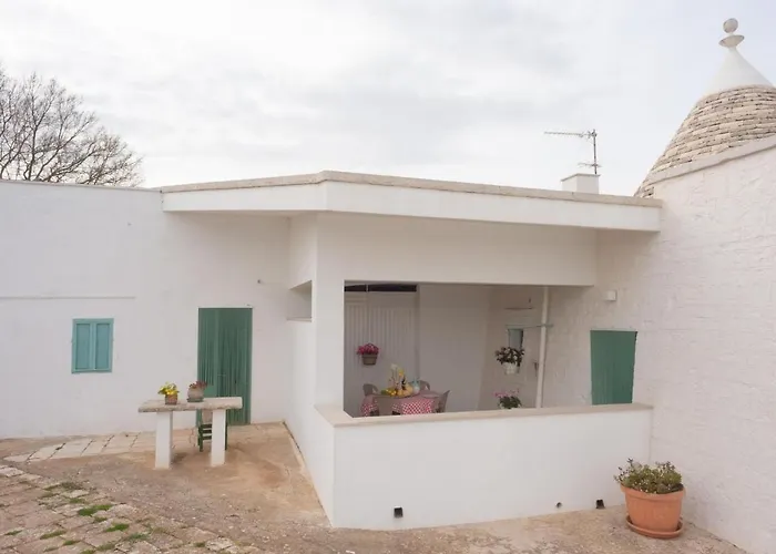 Trulli In Puglia With Private Forest