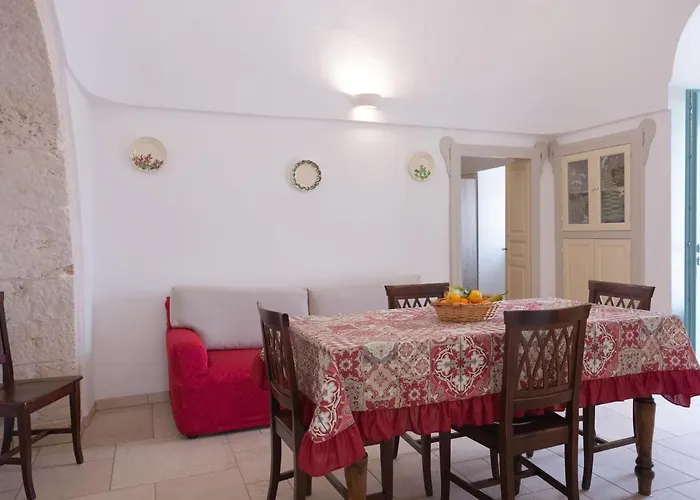 Trulli In Puglia With Private Forest בית נופש *
